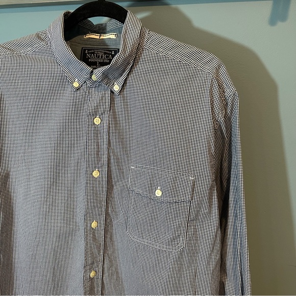 Nautica Navy Blue/White Checkered Gingham Long Sleeve Collared Button Up Shirt - Picture 3 of 7